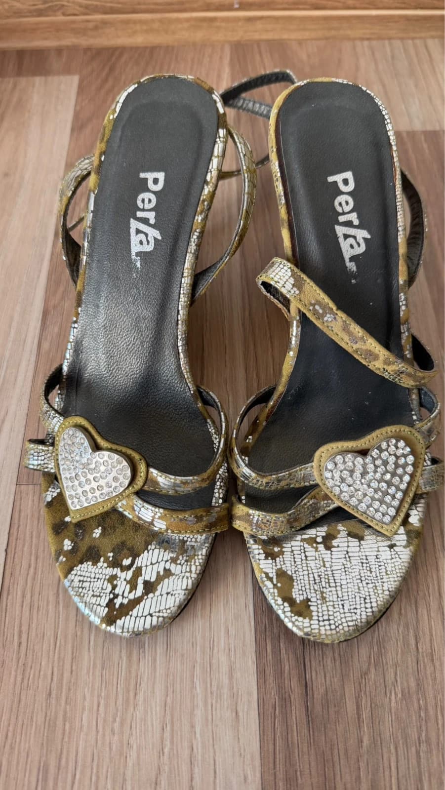 Perla Sandali in piele con strass