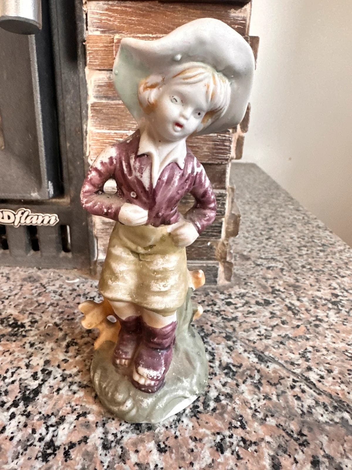 Made In Italy Baiat la tara in ceramica italiana